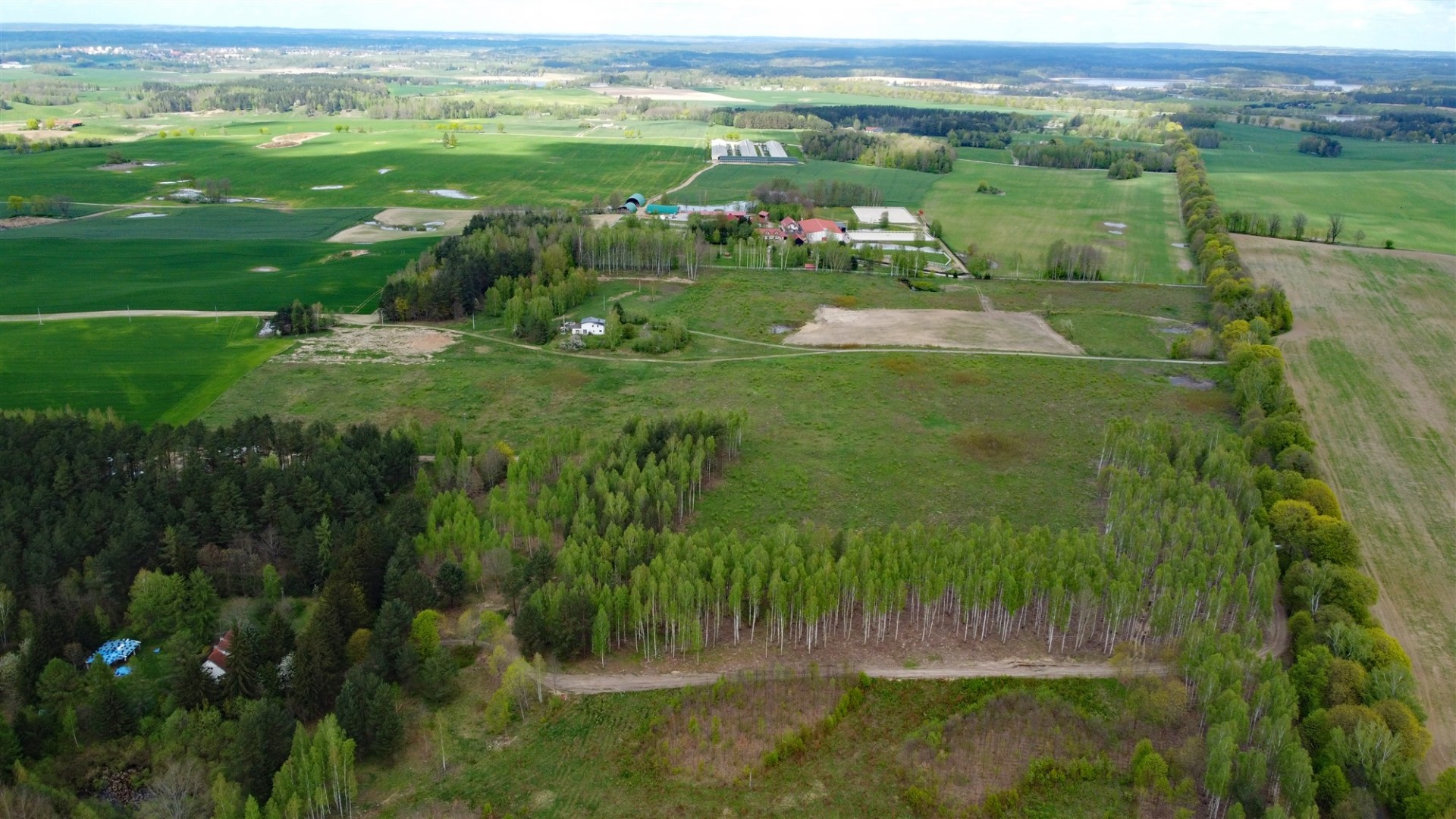 Działka na sprzedaż